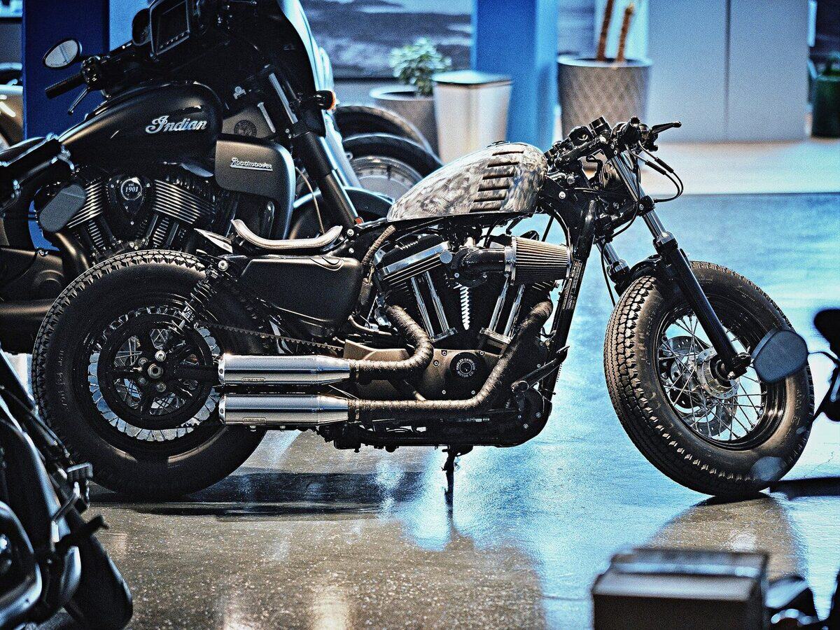 Indian Bobber und weitere Occasionen im Ausstellungsraum